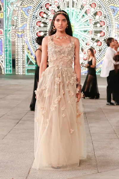 Look 84